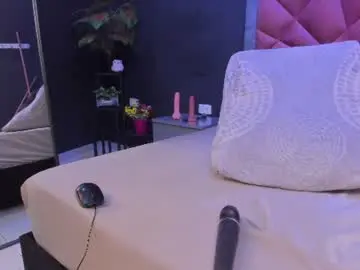 Mia_milff  live sex cam