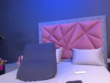 Mia_milff  live sex cam