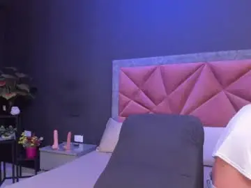 Mia_milff  live sex cam