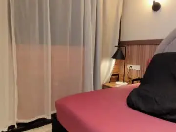 Mia_milff  live sex cam