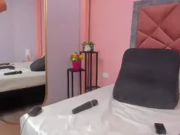 Mia_milff  live sex cam
