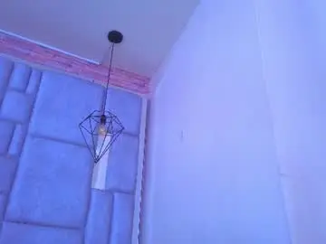 Miiaboss  live sex cam