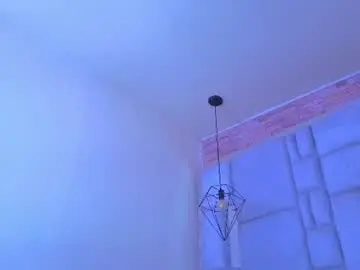 Miiaboss  live sex cam