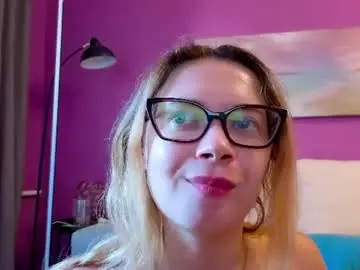 Miss_moan69  live sex cam