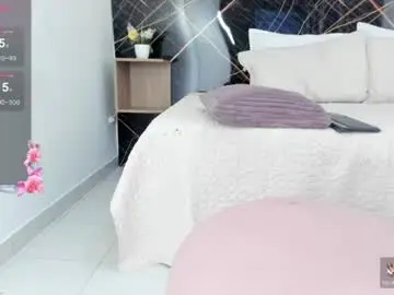 Nathalia_chloe  live sex cam