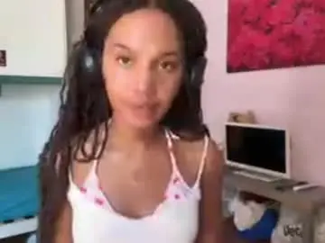 Butterflyboop  live sex cam