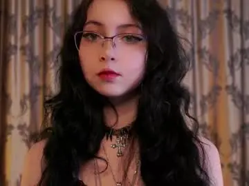 Candysummerour  live sex cam