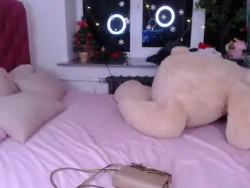 Cruelkittty  live sex cam