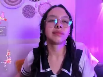Daphnevalucci  live sex cam