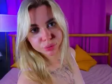 Emiliadent  live sex cam