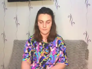 Heyy_baddie  live sex cam