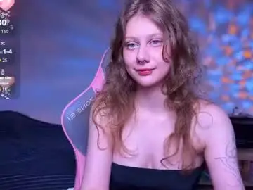 L1ttlekiki  live sex cam