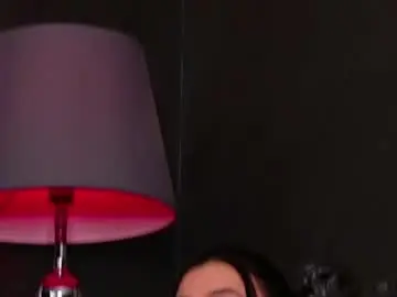 Melissa_glow  live sex cam