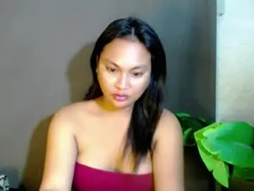 Sexuallyattractive_mae  live sex cam