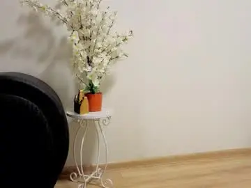 Sophie_caring  live sex cam