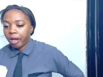 Ciaraebonyxxx  live sex cam
