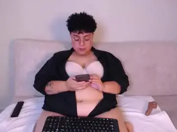 Curly_cam_queen  live sex cam