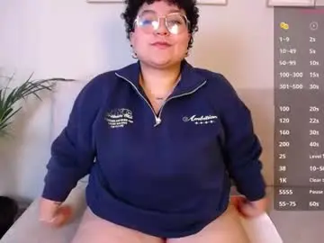 Curly_cam_queen  live sex cam
