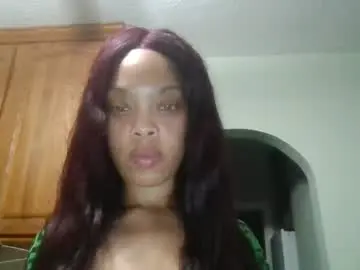 Greeneyedmonsta8  live sex cam