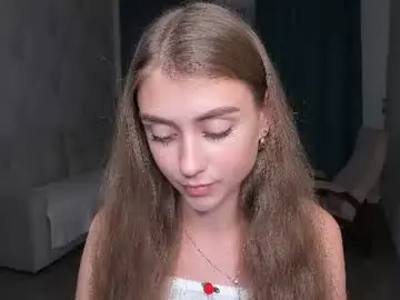 Honeybines  live sex cam