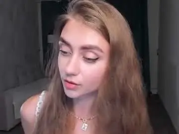 Honeybines  live sex cam