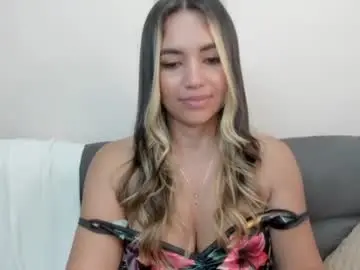 Lena_luthor  live sex cam
