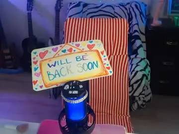 Lucindaschaible  live sex cam