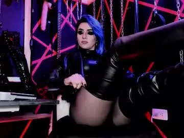 Missdarklady  live sex cam