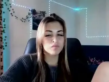 Monikaanis  live sex cam