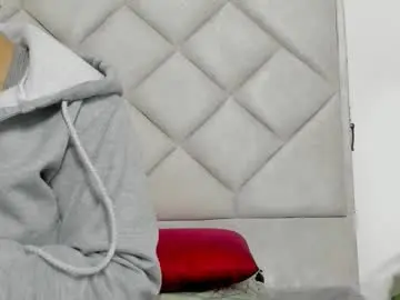 Sasha_val  live sex cam