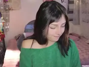 Toky222  live sex cam