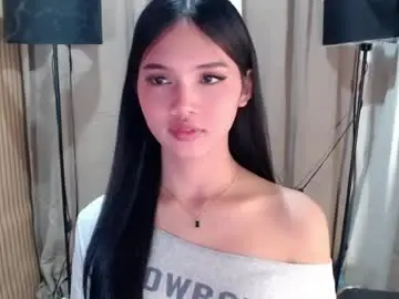 Yourdreamfuckdoll  live sex cam