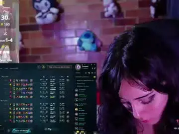 Yuna_pink666  live sex cam