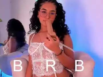 Arii_cute  live sex cam