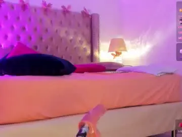 Candiegilson__  live sex cam