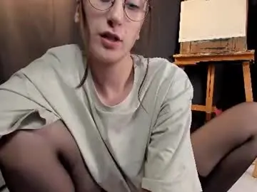 Chilicheesebite  live sex cam