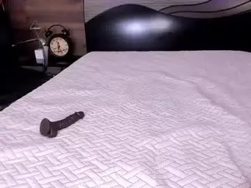 Hannyjonnes  live sex cam