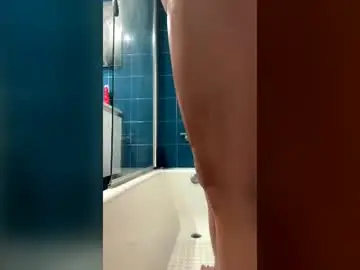Luluisamouse  live sex cam