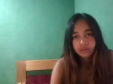 Nadia22479  live sex cam