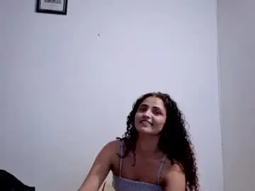 Nikki_uwu  live sex cam