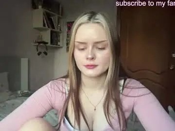 Noemimikhaiel  live sex cam
