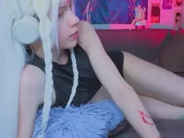 Peacchypawss  live sex cam