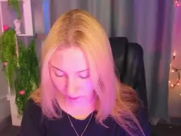 Rosaliehandley  live sex cam