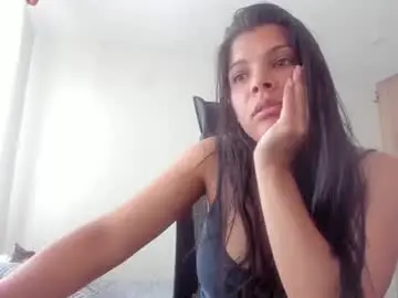 Sweet_dreamses  live sex cam
