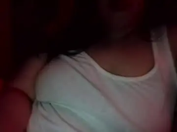 Tiddystiny  live sex cam