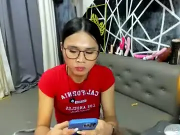 Transbigcockselfsucker  live sex cam