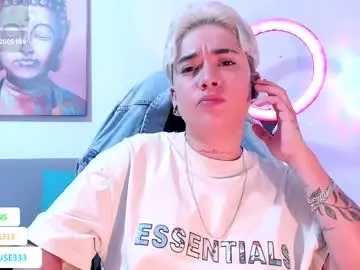 Axel_rouse1  live sex cam