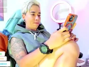 Axel_rouse1  live sex cam