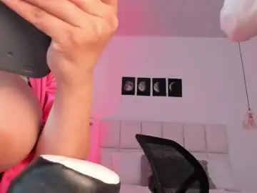 Brittany_cute18  live sex cam