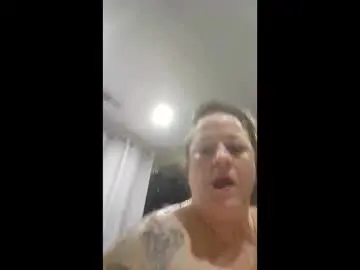 Brookie_lyn  live sex cam